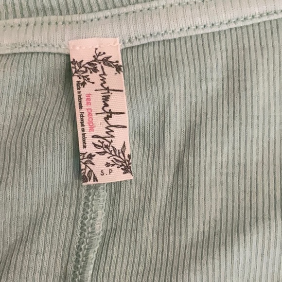 Top small free people - Picture 2 of 3